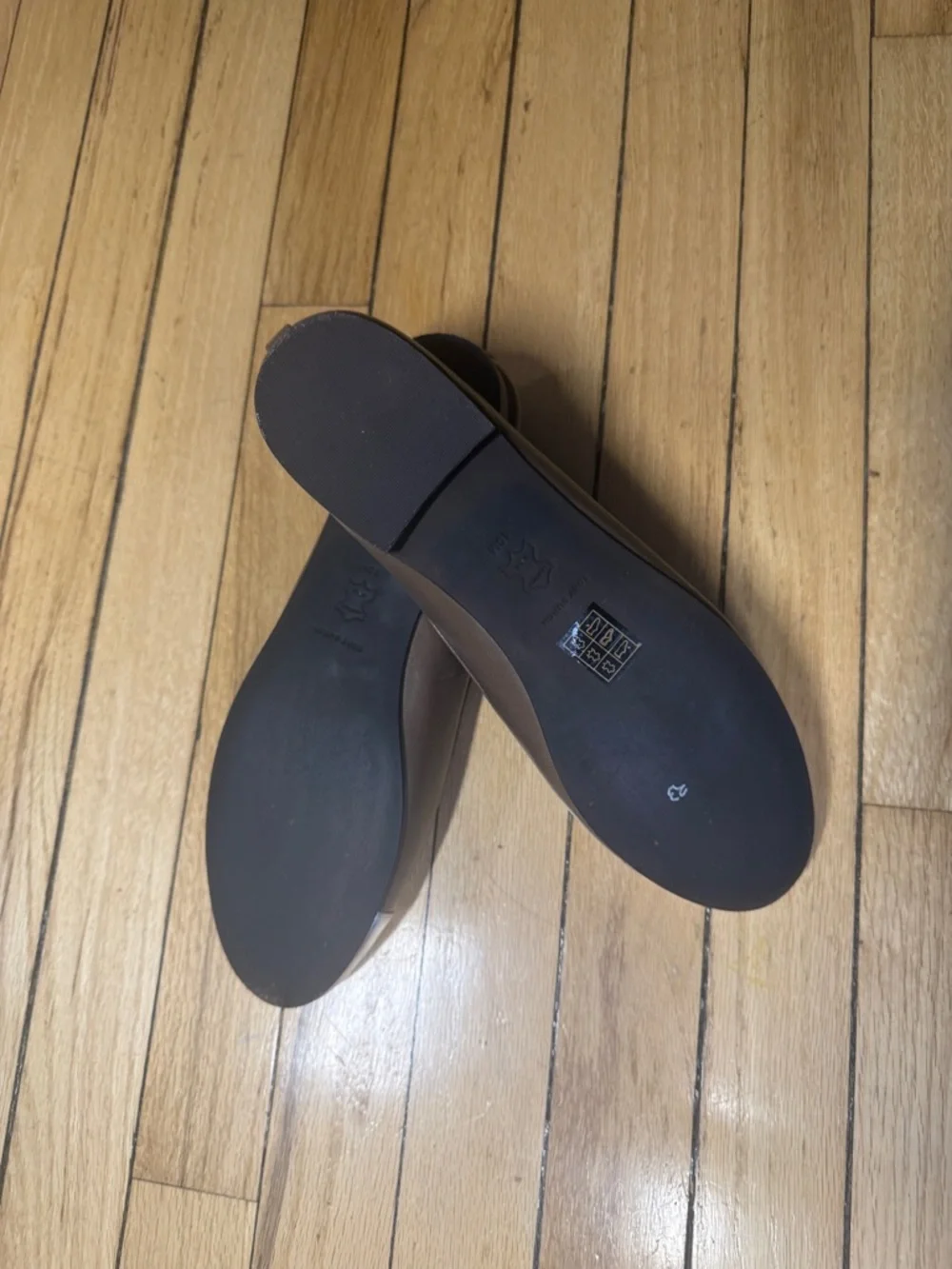 Tory Burch Women's Brown Ballet Flats with Metallic Toe - Picture 5 of 5